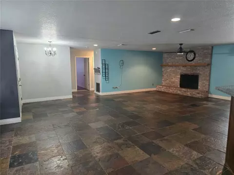 Living - 4506 SE 7th Pl, Ocala, FL 34471 photo 1 of 7