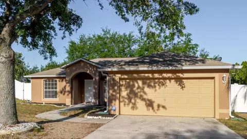 1472 Muir Cir, Clermont, FL 34711