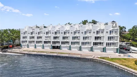 4950 Bayshore Blvd #27, Tampa, FL 33611