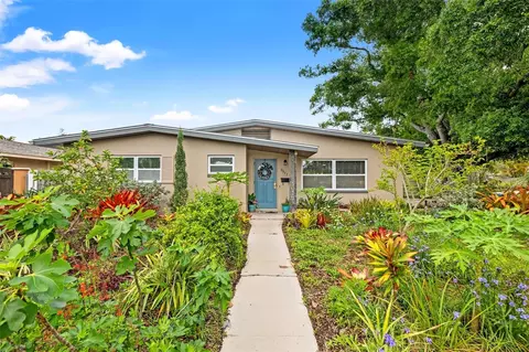 6677 Poinsettia Ave S, Saint Petersburg, FL 33707