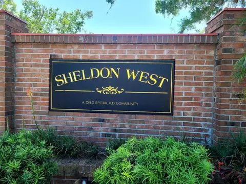 8813 Sheldon West Dr, Tampa, FL 33626