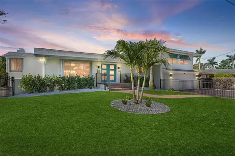 442 22nd Ave SE, Saint Petersburg, FL 33705