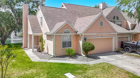 3611 Pine Knot Dr, Valrico, FL 33596