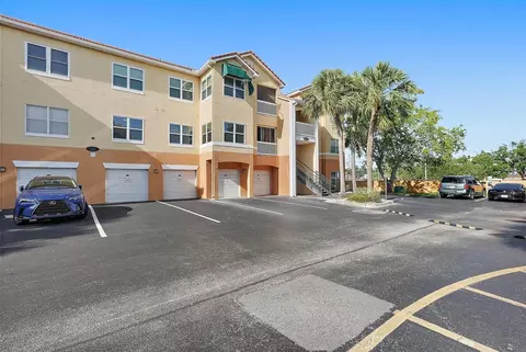 10764 70th Ave #1205, Seminole, FL 33772