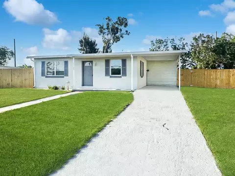 21042 Gladis Ave, Port Charlotte, FL 33952