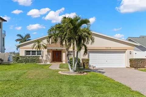 10110 Yacht Club Dr, Treasure Island, FL 33706