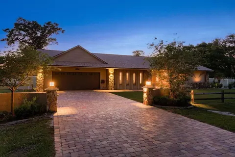 113 Garland Cir, Palm Harbor, FL 34683