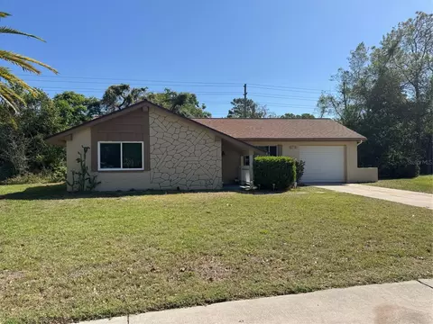 8718 Arrowhead Dr, Hudson, FL 34667