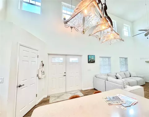 Entry Way - 16204 3rd St E, Redington Beach, FL 33708 photo 2 of 3