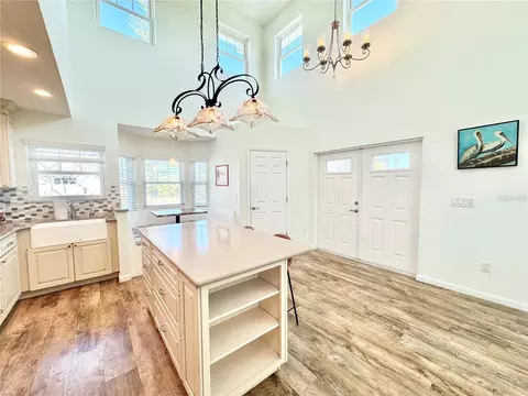 Kitchen - 16204 3rd St E, Redington Beach, FL 33708 photo 4 of 6