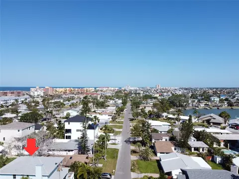 View/Area - 16204 3rd St E, Redington Beach, FL 33708 photo 3 of 3