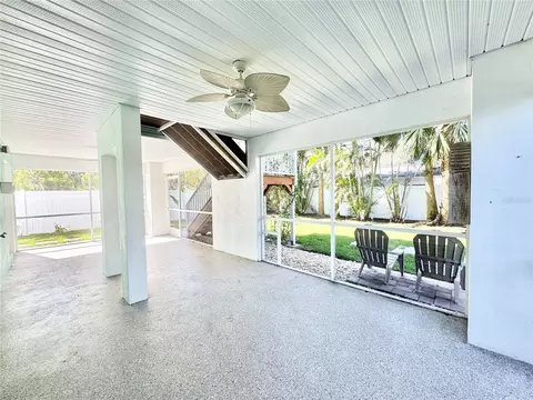 Exterior - 16204 3rd St E, Redington Beach, FL 33708 photo 16 of 17