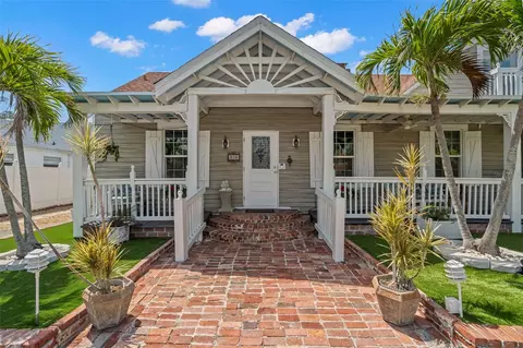 806 Narcissus Ave, Clearwater Beach, FL 33767