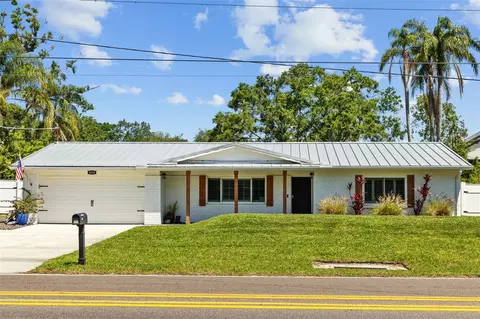 1414 Sunset Ln, Lutz, FL 33549