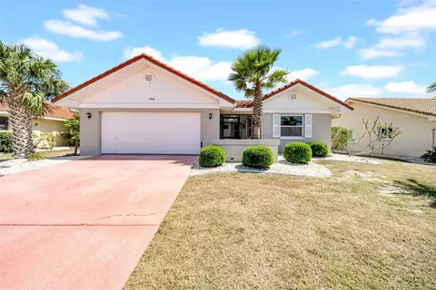 1969 Wolf Laurel Dr, Sun City Center, FL 33573