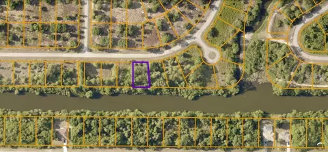 London Circle, North Port, FL 34288