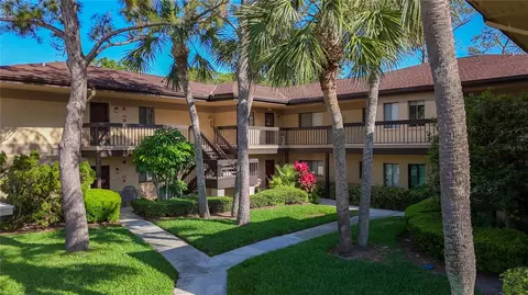 2685 Sabal Springs Cir #201, Clearwater, FL 33761