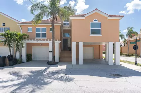 19 Crescent Pl S, Saint Petersburg, FL 33711