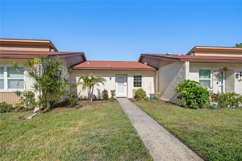 11511 113th St #24C, Largo, FL 33778