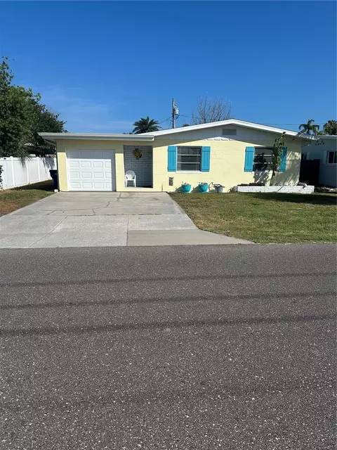 302 161st Ave, Redington Beach, FL 33708 photo 1
