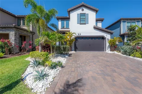 19554 Roseate Dr, Lutz, FL 33558