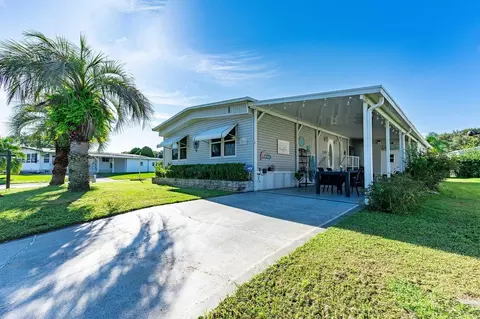 38510 Stafford Dr, Zephyrhills, FL 33540