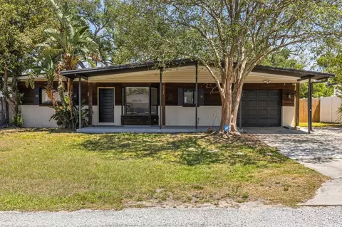 8721 N Whittier St, Tampa, FL 33617