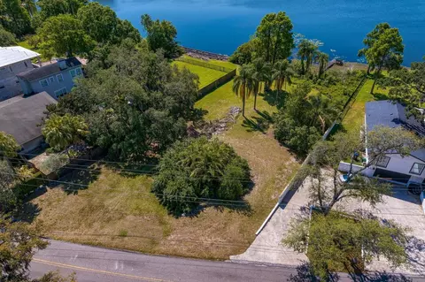 4607 E River Hills Dr, Tampa, FL 33617