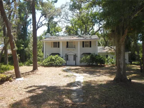 14614 Lake Magdalene Cir, Tampa, FL 33613