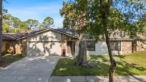15118 Brushwood Dr, Tampa, FL 33624