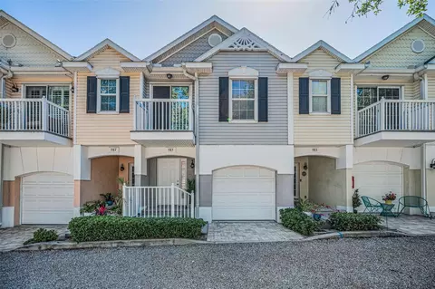 985 Wellington Ct, Dunedin, FL 34698