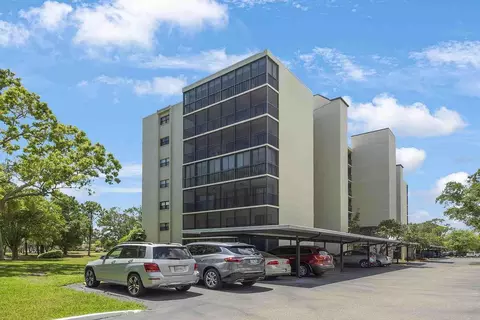 2900 Cove Cay Dr #1B, Clearwater, FL 33760