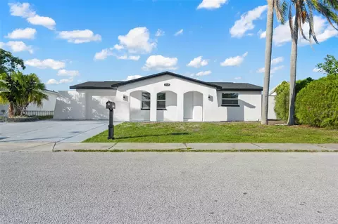 3139 Elkridge Dr, Holiday, FL 34691