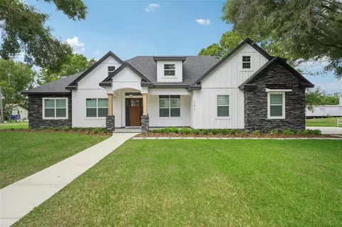 17512 Marsh Rd, Lutz, FL 33558