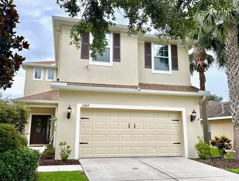 17419 New Cross Cir, Lithia, FL 33547