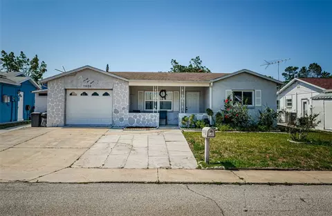 7420 Cay Dr, Port Richey, FL 34668