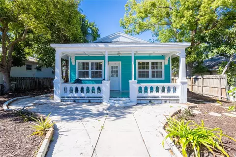 56 W Park St, Tarpon Springs, FL 34689