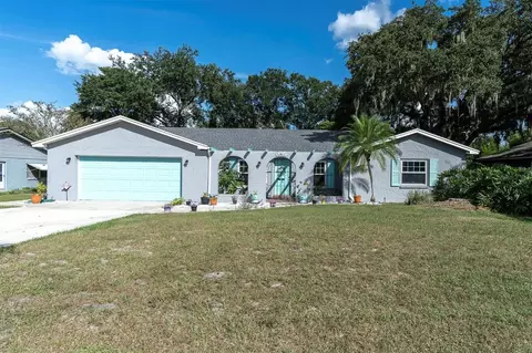 10907 Kewanee Dr, Temple Terrace, FL 33617
