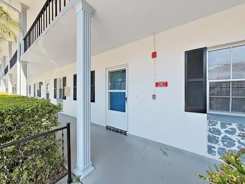 100 Glennes Ln #108, Dunedin, FL 34698