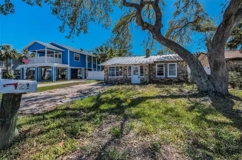 121 12th Ave, Indian Rocks Beach, FL 33785