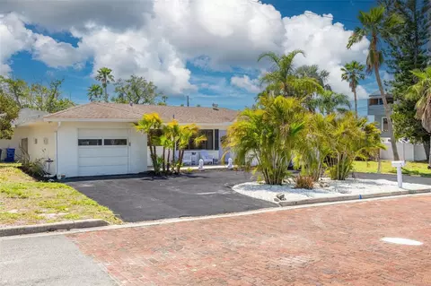 225 Cevera Dr, Dunedin, FL 34698