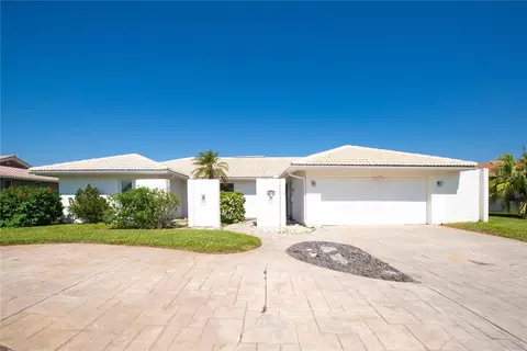 2015 Hawaii Ave NE, Saint Petersburg, FL 33703