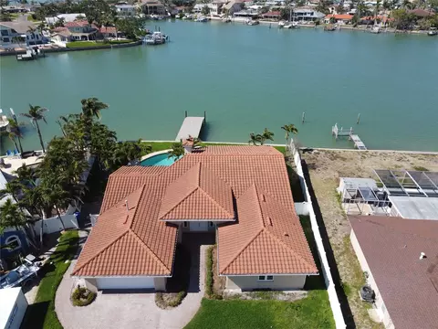 8053 13th Ave S, Saint Petersburg, FL 33707