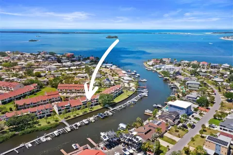 2383 Hanover Dr, Dunedin, FL 34698