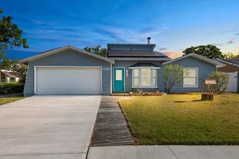 7025 Orkney Ave N, Saint Petersburg, FL 33709