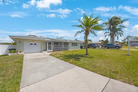 1410 Lime St, Clearwater, FL 33756