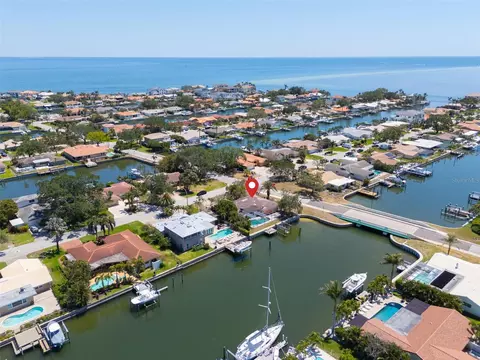 2001 Iowa Ave NE, Saint Petersburg, FL 33703