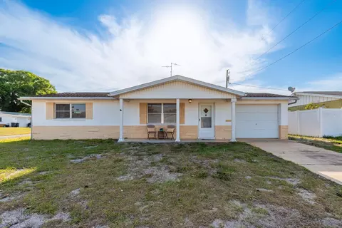 3706 Cambridge St, New Port Richey, FL 34652