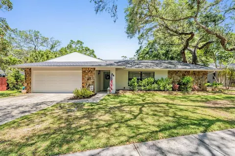 34 Hickory Ln, Safety Harbor, FL 34695