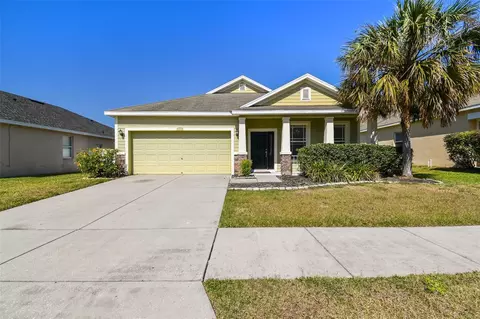 3015 Azalea Blossom Dr, Plant City, FL 33567